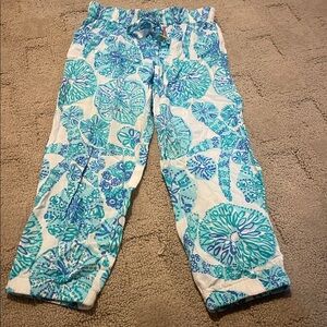 Lilly Pulitzer Blue and White Floral Pants size 4/5